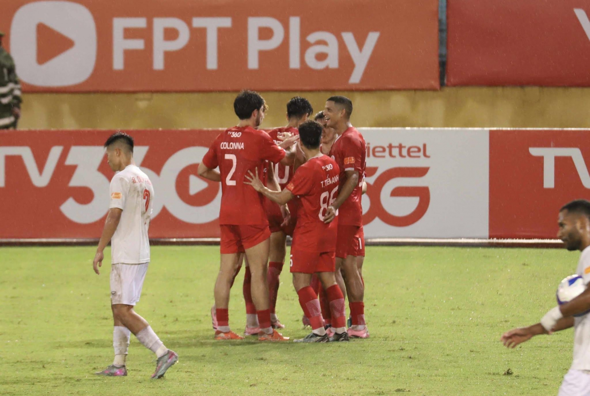 Viettel Tỏa Sáng Tại V-League Với Chiến Thắng Quý Giá Trên Sân Nhà