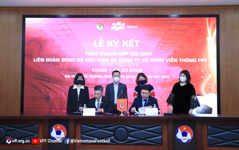 Khởi Động Tương Lai Tươi Sáng Cho Nữ Cầu Thủ Việt Nam