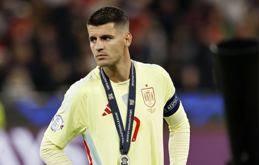 Morata suy xét khả năng giã từ màu áo tuyển